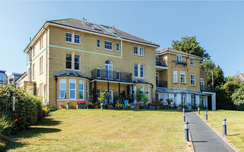 Click the photo for more details of Cowes, Isle of Wight