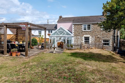 Click the photo for more details of Staplehay, Trull