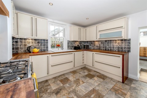 Click the photo for more details of Staplehay, Trull