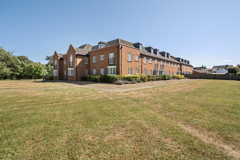 Images for Reffield Close, Towcester, NN12