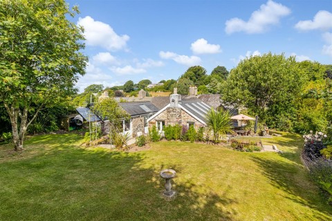 Click the photo for more details of Ashprington, Totnes