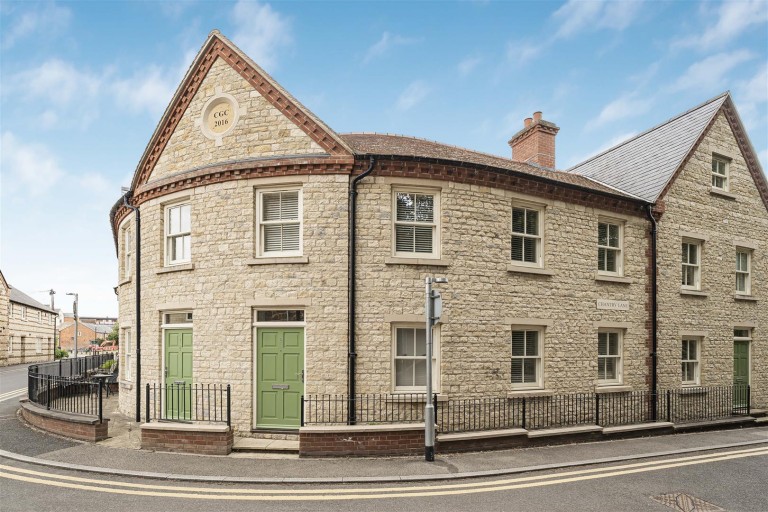 Images for Chantry Lane, Towcester, NN12