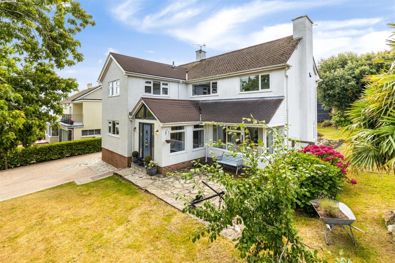 Click the photo for more details of Oxlea Close, Torquay