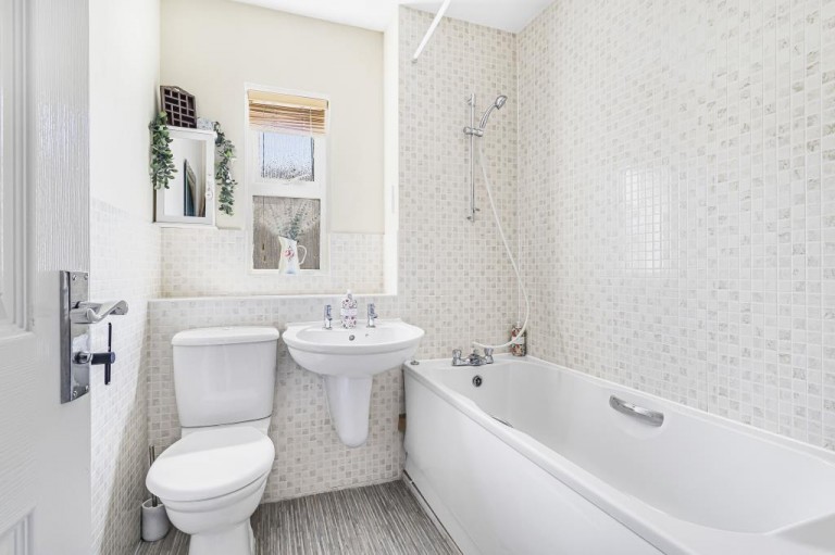 Images for Meadow Way, Ely