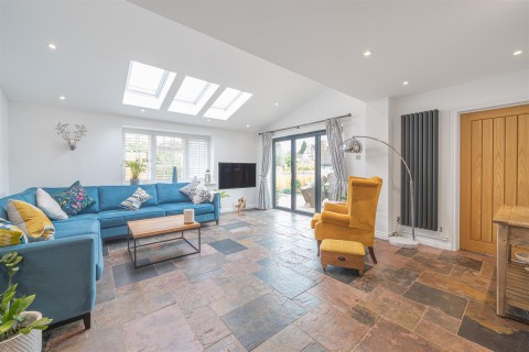 Click the photo for more details of New Road, Greens Norton, NN12