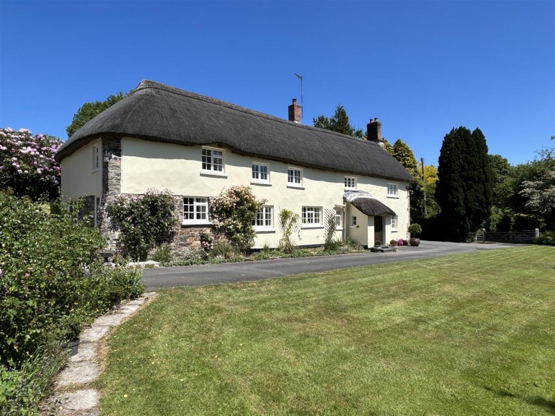 Click the photo for more details of Filleigh