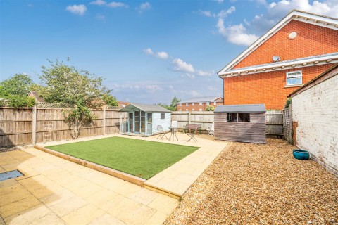 Click the photo for more details of Rokeby Close, Newbury, Berkshire, RG14