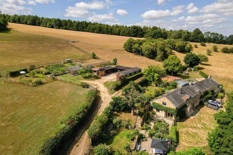 Click the photo for more details of Snowshill, Broadway