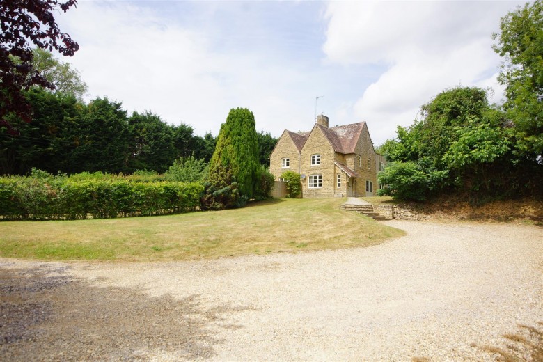 Click the photo for more details of Lower Slaughter, Gloucestershire