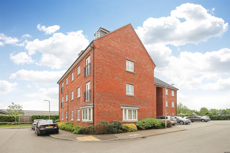 Click the photo for more details of Milburn Drive, Northampton
