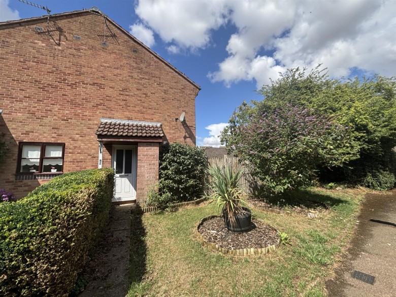 Click the photo for more details of Winchelsea Close, Banbury