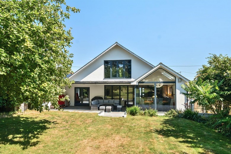 Click the photo for more details of Miles Avenue, Wareham