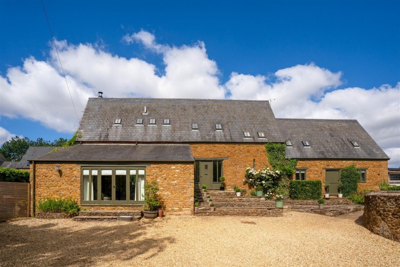 Click the photo for more details of Shutford,Oxfordshire