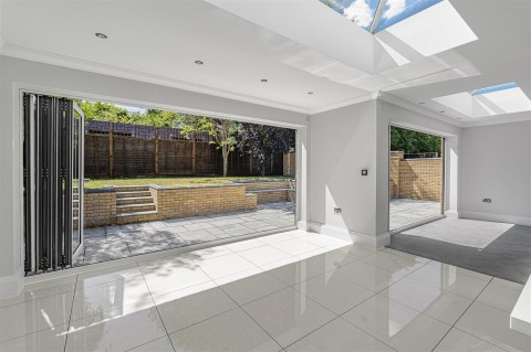 Click the photo for more details of High Street, Croydon