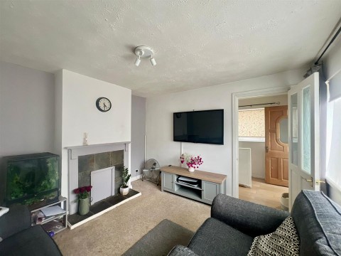 Click the photo for more details of Dover Avenue, Banbury