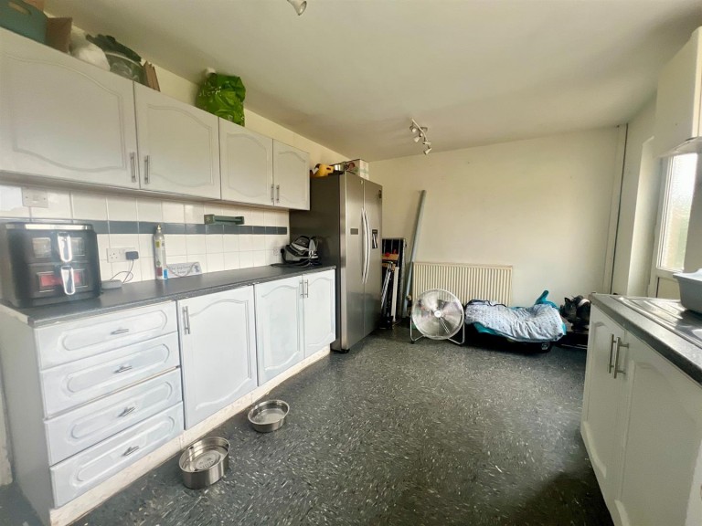 Images for Dover Avenue, Banbury