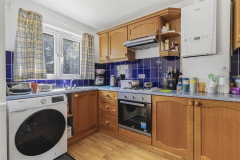 Click the photo for more details of Stonefield, Bar Hill