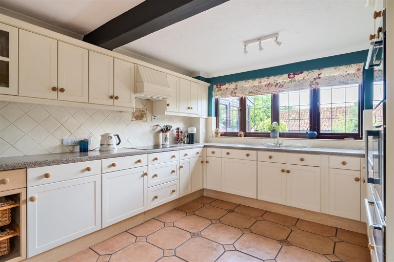 Images for Lower Turners Barn Lane, Yeovil