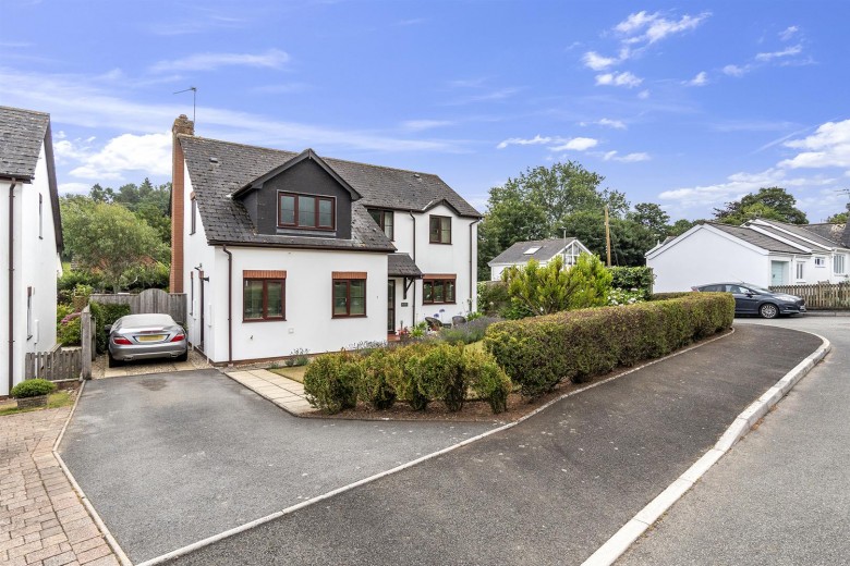 Click the photo for more details of Down Close, Newton Poppleford, Sidmouth