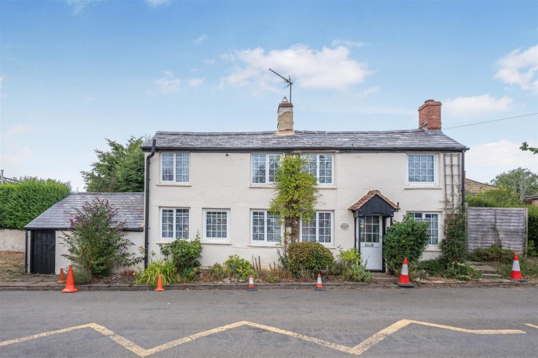 Click the photo for more details of Helmdon Road, Greatworth, Banbury