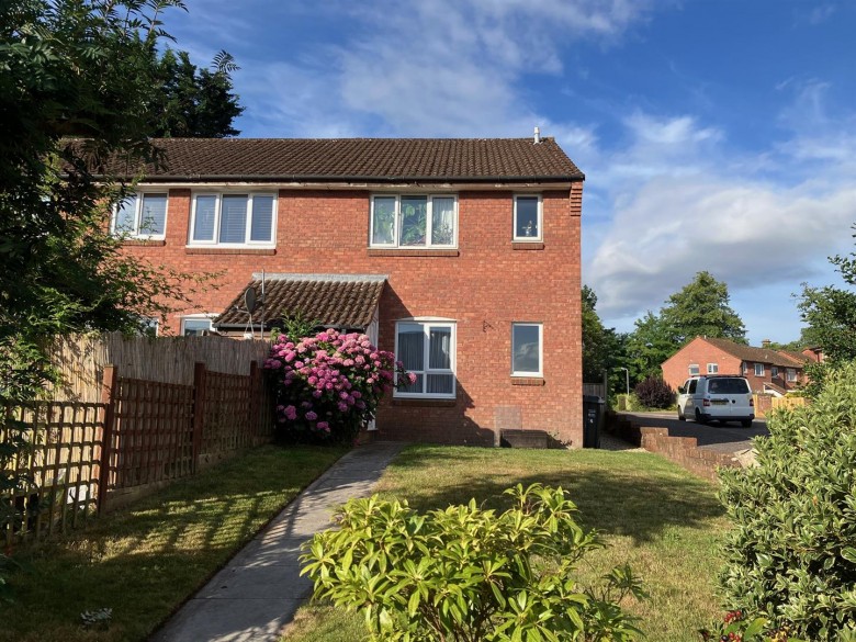 Click the photo for more details of Wardleworth Way, Wellington