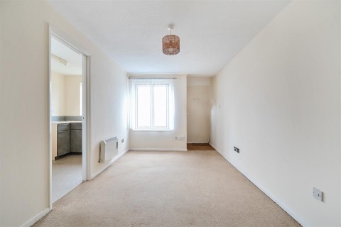 Click the photo for more details of Wardleworth Way, Wellington