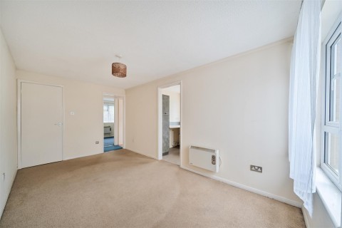 Click the photo for more details of Wardleworth Way, Wellington