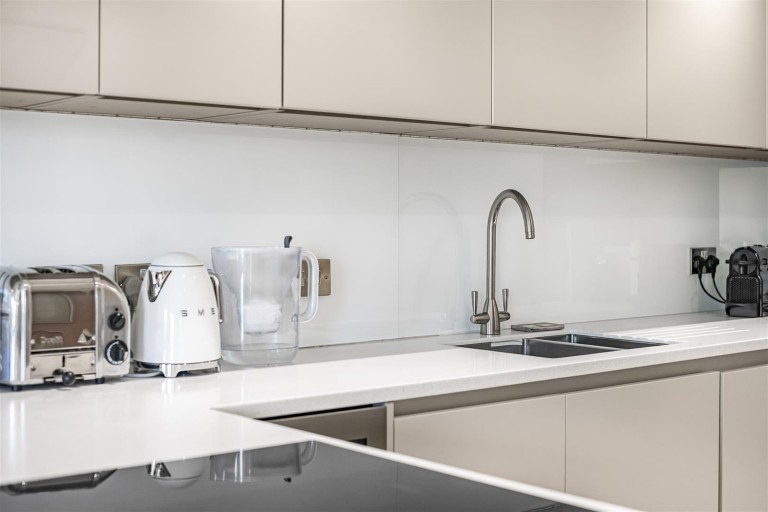 Images for Gardiner Place, Henley-On-Thames