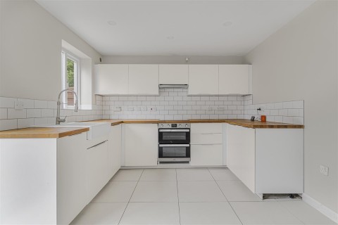 Click the photo for more details of St. Peters Street, Caxton, Cambridge