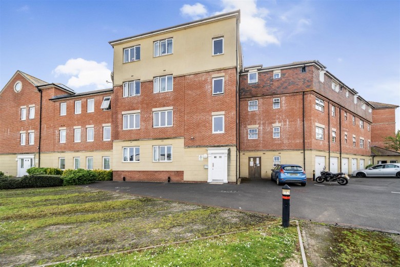 Click the photo for more details of Drovers, Sturminster Newton