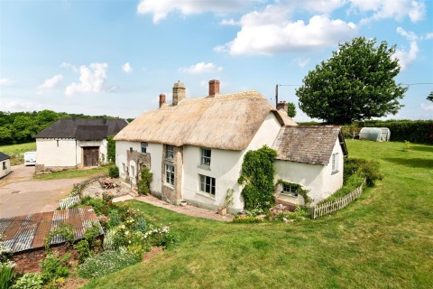 Click the photo for more details of Sampford Courtenay, Okehampton