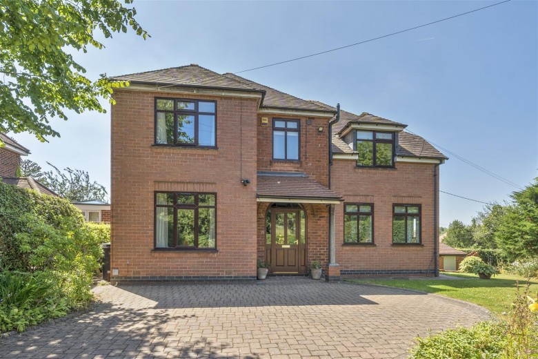 Click the photo for more details of Well Lane, Blackfordby, DE11