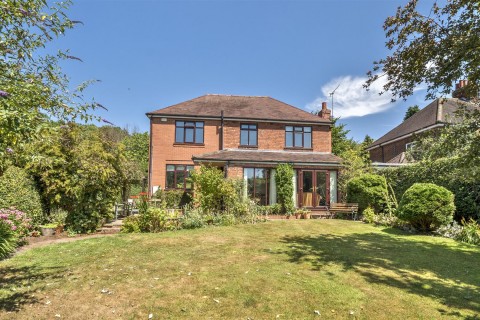 Click the photo for more details of Well Lane, Blackfordby, DE11