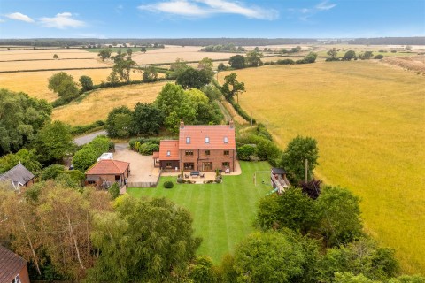 Click the photo for more details of High Street, Stapleford, Lincoln