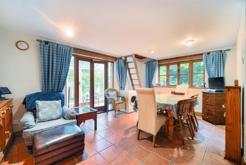 Click the photo for more details of Parkham, Bideford