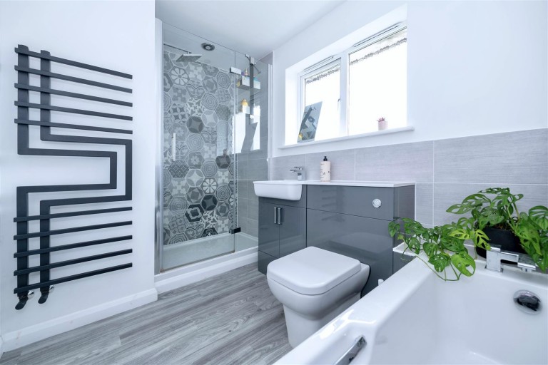 Images for Barrowby Road, Grantham