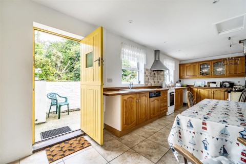 Click the photo for more details of Lanreath, Looe