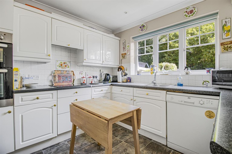 Images for Pyrethrum Way, Willingham