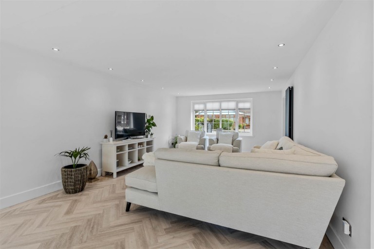 Images for Harecroft Crescent, Sapcote, Leicester, LE9