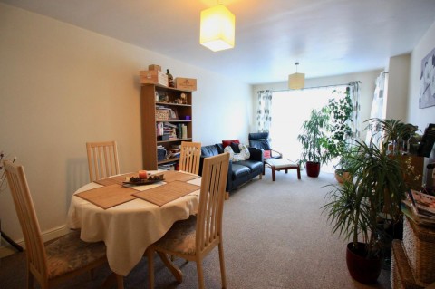 Click the photo for more details of Riverside Drive, Lincoln