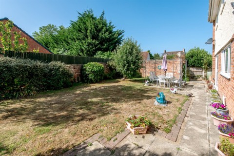 Click the photo for more details of Ruishton, Taunton