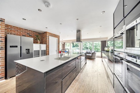 Click the photo for more details of High Street, Halberton