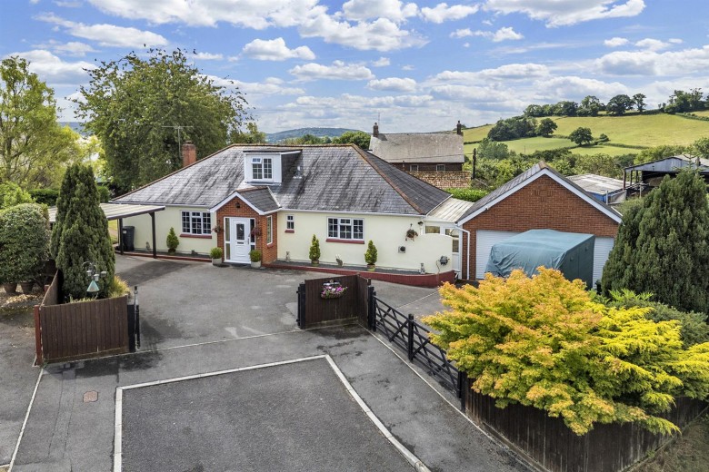 Click the photo for more details of Chinston Close, Awliscombe