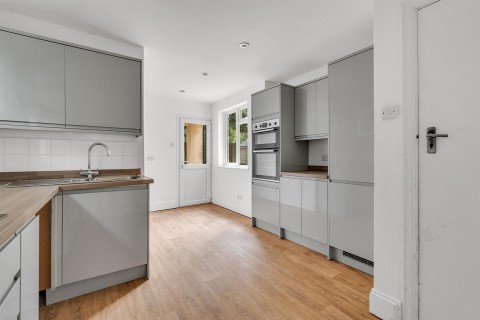 Click the photo for more details of Exeter Road, Honiton