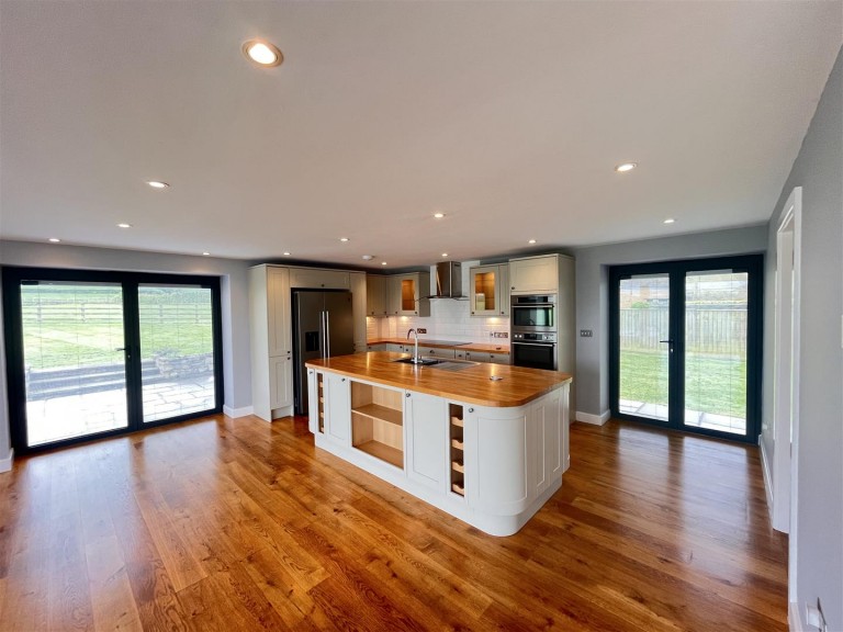 Images for Burrow Hill, Kingsbury Episcopi, Martock