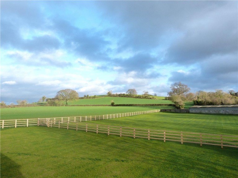 Images for Burrow Hill, Kingsbury Episcopi, Martock