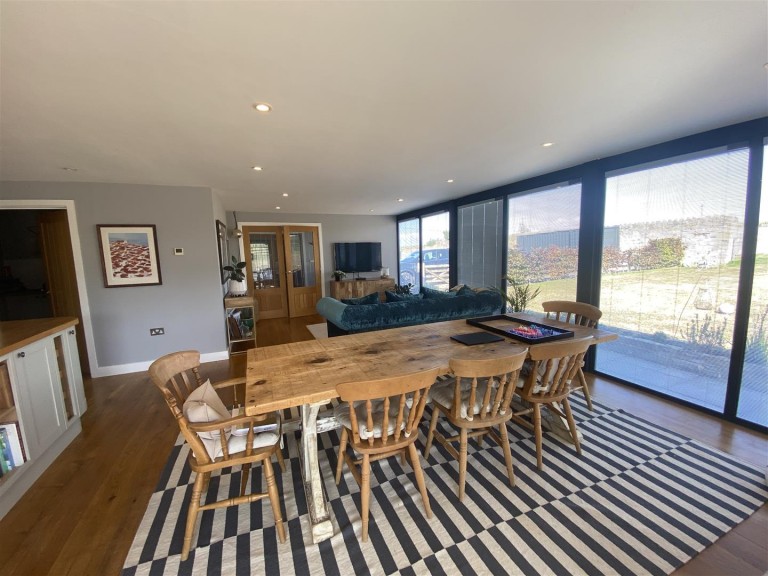 Images for Burrow Hill, Kingsbury Episcopi, Martock