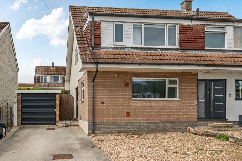 Click the photo for more details of Lea Combe, Axminster