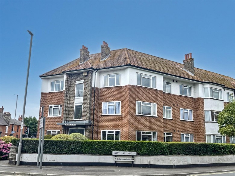 Click the photo for more details of West Court, Bridport