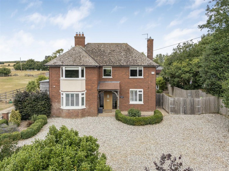 Click the photo for more details of Long Lane, Fowlmere